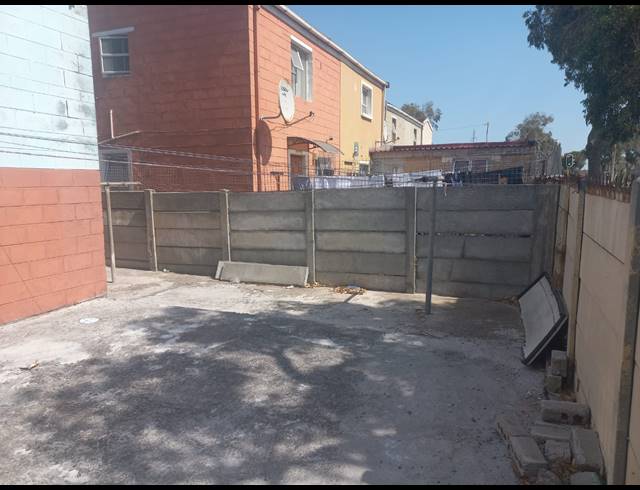 3 BEDROOM HOUSE FOR SALE IN ROCKLANDS